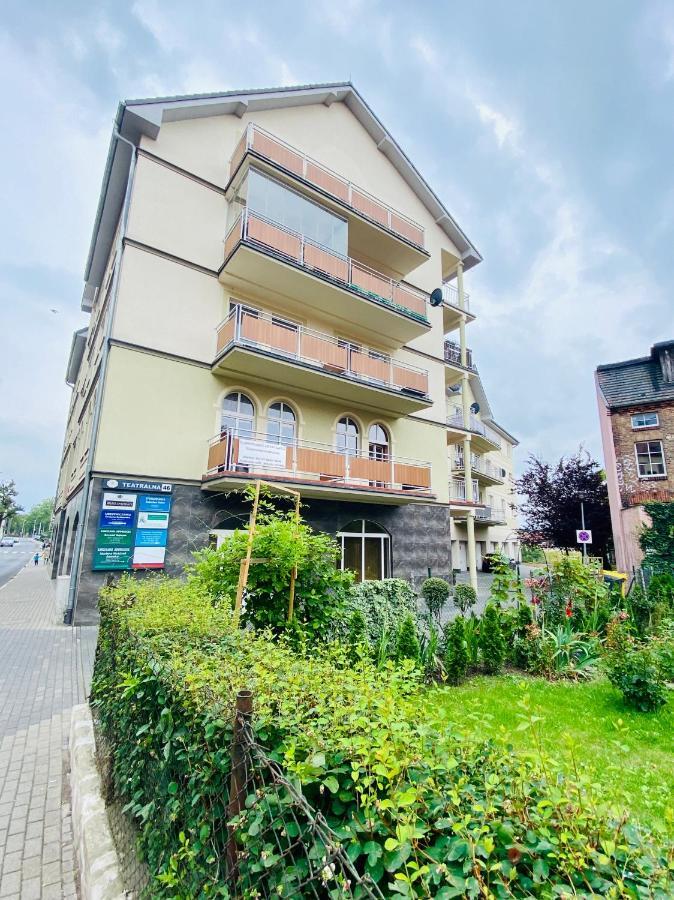 Apartamenty Teatralne Gorzów Wielkopolski Esterno foto
